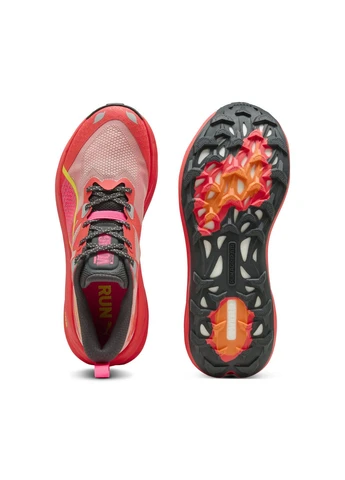 Червоні кросівки voyage nitro™ 4 running shoes men всесезон Puma