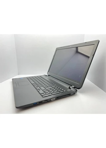 Ноутбук Satellite Pro C50-B / 15.6" (1366x768) TN / Intel Celeron N2830 (2 ядра по 2.16 - 2.41 GHz) / 4 GB DDR3 / 120 GB SSD / Toshiba (398147462)