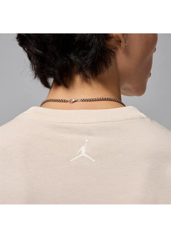 Бежевая футболка brooklyn mens t- shirt beige if0399-104 Air Jordan