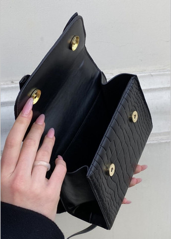 Женская сумка кросс-боди на ремешке рептилия A1325 черная No Brand (285716439)