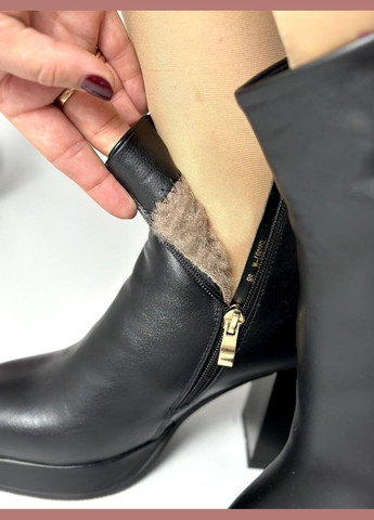 Чорні зимня стильні жіночі ботильйони No Brand