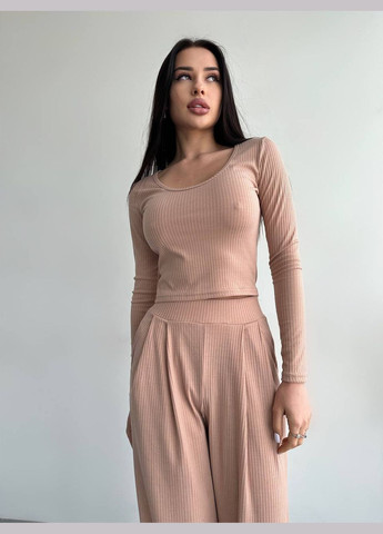Жіночий бежевий костюм No Brand (339508368)