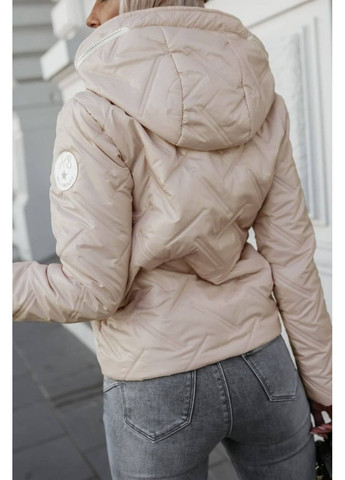 Бежевая демисезонная куртка плащевка лакейная пайка на силиконе 150+подкладка,с капюшоном Україна