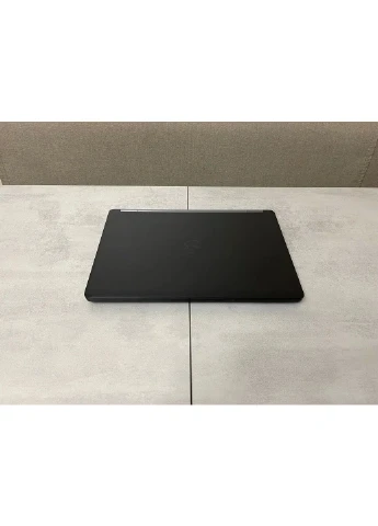 Ігровий ноутбук Latitude E5570 / 15.6" IPS / Core i7-6820HQ (4(8) ядра по 2.7-3.6GHz) / 16GB DDR4 / 256GB SSD NEW / AMD Radeon Dell (398146643)