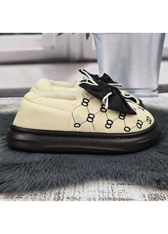 Тапочки жіночі закриті чуні білі з чорним еко-шкіра на хутрі Luck Line (366144580)