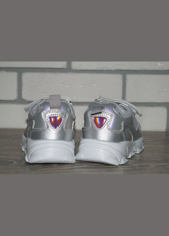 Серебряные демисезонные кроссовки для деток серебристые Jong Golf B5226