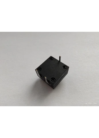Кнопка для ліхтарика 213ВS ON-ON-OFF з фіксацією / 12х12х6,6мм 1A 3pin / Чорна No Brand (376365821)
