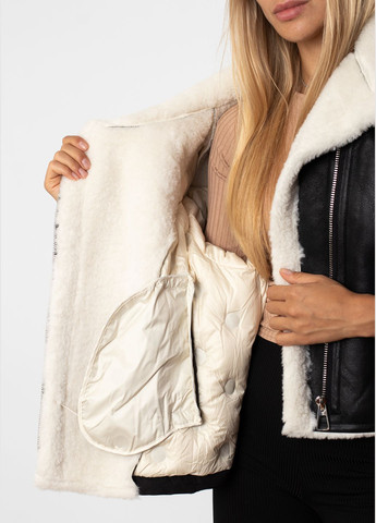 Чорна куртка (к772) Vivilona