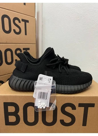 Чорні літні кросівки adidas yeezy boost 350 black без рефлективу адідас ізі буст No Brand
