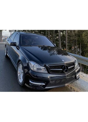 Решетка радиатора Mercedes C-class W204 (B-W2040691) No Brand (381824578)