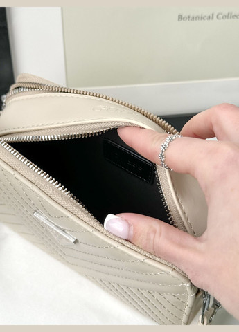 Сумка стеганый через плечо на широком ремне с Guess (316720842)