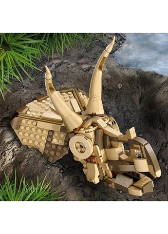 Конструктор ® Jurassic World Скам'янілості динозаврів: череп трицератопса, 468 деталей (76969) Lego (394134535)