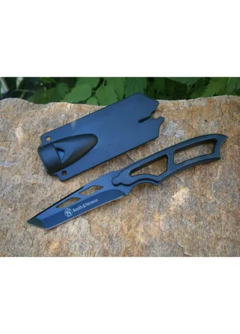 Ніж фултанг міні Smith & Wesson Black Tanto SW 990 в чохлі із свистком 17 см No Brand (399954703)