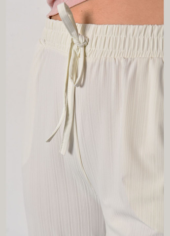 Штани жіночі літні розкльошені білого кольору Let's Shop (280938025)