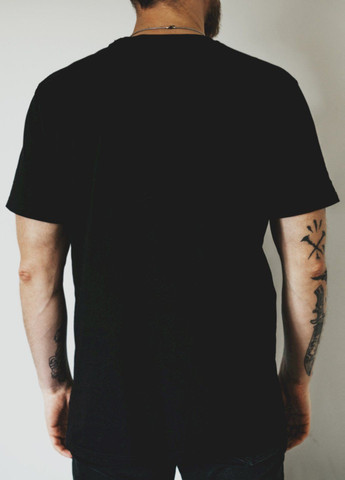 Черная футболка черная мужская "introvert" Ctrl+
