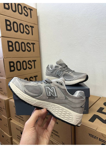 Серые демисезонные кроссовки мужские new balance 2002r light grey нью беланс 2002r No Brand