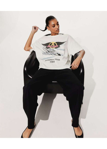 Жіноча футболка оверсайз з принтом Н&М (57550) XXS Біла H&M - (300515235)