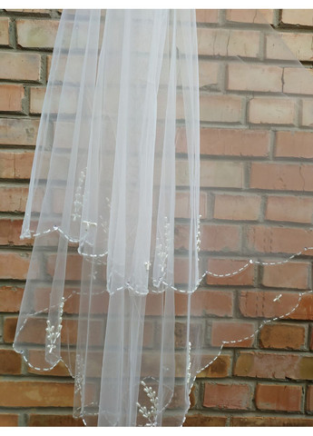 Фата с ручной вышивкой бисером по краю 2526 белая, айвори. No Brand (369162655)