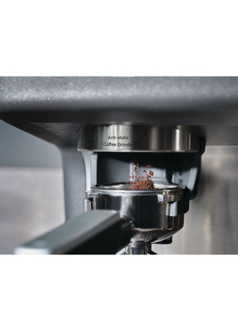 Кофеварка рожковая, 3л, зерно+молотая, ручной капуч, кофемолка, подогрев чашек, подача гар. Electrolux (360396598)