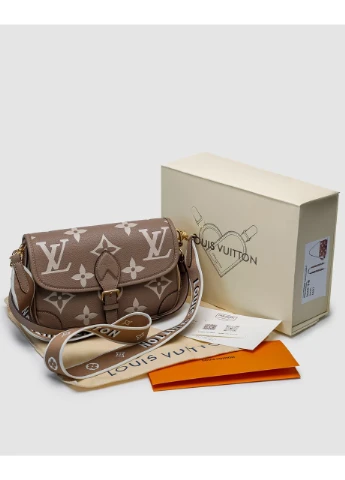 Сумка Louis Vuitton Diane Monogram Empreinte Leather Tourterelle / Creme Луї Віттон (377175804)