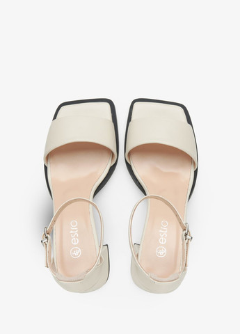 Светло-бежевые босоножки, цвет молочный Estro