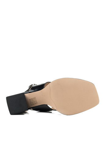 Черные босоножки (1213л) Mantyyra