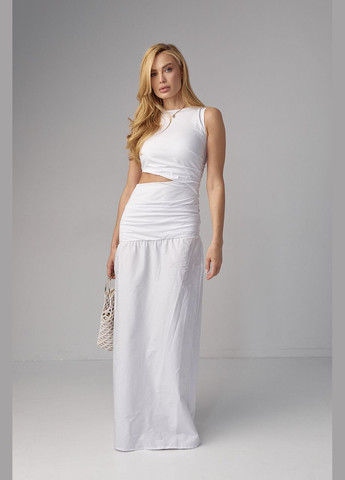 Білий сукня максі з драпіруванням та вирізом на талії Lurex