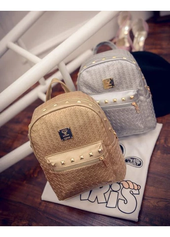 Жіночий рюкзак міський із заклепками і плетінням No Brand (390039466)