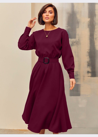 Бордовое кэжуал платье бордового цвета с расклёшенной юбкой и поясом Dressa однотонное