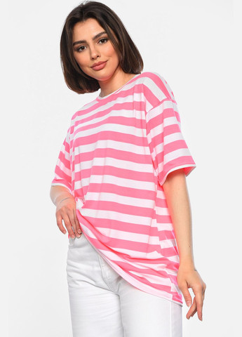Розовая летняя футболка женская полубатальная в полоску розового цвета Let's Shop