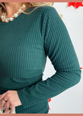 Зеленое вечернее платье велюровое в рубчик Liton