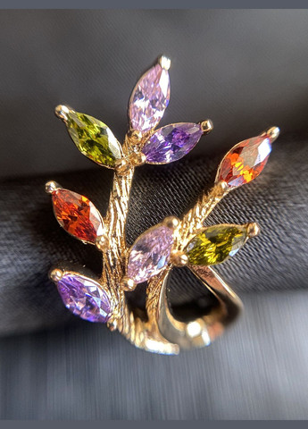 Сережки "Гілочка" англійський замок золотого кольору різнокольоровим камінчиком 31320 Fashion (335814450)