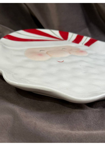 Тарілка сервірувальна новорічна Santa Claus порцелянова 25х25 см CR-1-31 Yiwu (364274491)