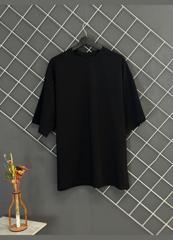Черная футболка оверсайз базовая с коротким рукавом Vakko