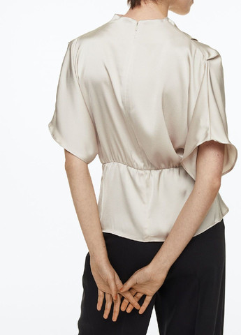 Светло-бежевая демисезонная блузка H&M