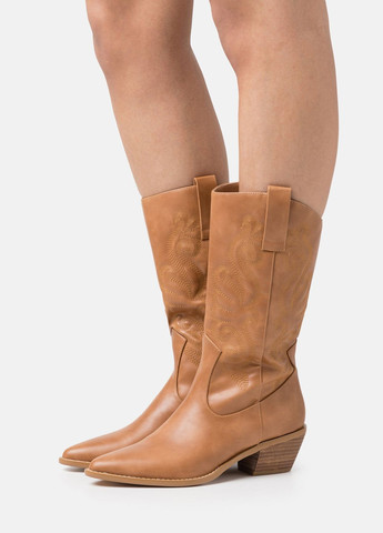 Осенние женские сапоги казаки Anna Field