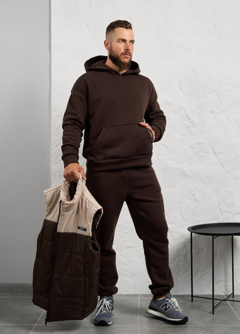 Коричневый зимний спортивный костюм тройка мужской зимний (жилетка + худи + штаны) тройка, брючный No Brand