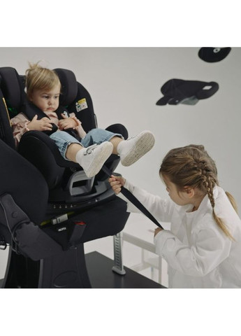 Автокресло Antoon Plus Black Onyx i-Size () Lionelo LO-ANTOON PLUS (366524611)