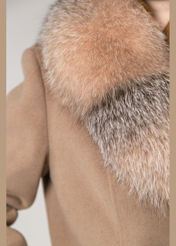 Бежевое зимнее Пальто из шерстяной ткани двубортное Chicly Furs