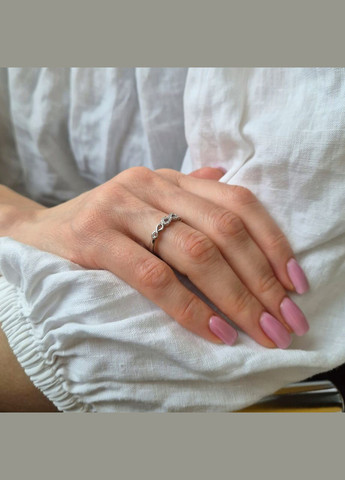 Серебряное кольцо Бесконечность с Белыми камнями размер серебро 925 пробы Родированное 1015 No Brand (313452953)