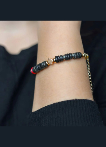 Браслет натуральный Змеевик+Пирит+Коралл+Жемчуг+Жадеит, фур-ра гип-ный сплав цвет золото d-6х4мм+- L-18-23см No Brand браслет (302810323)