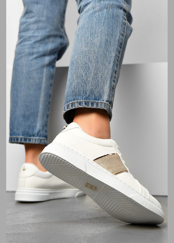 Кроссовки женские белого цвета на шнуровке Let's Shop белые демисезоны (315913380)