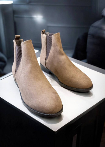 Челсі Primark (303622348)