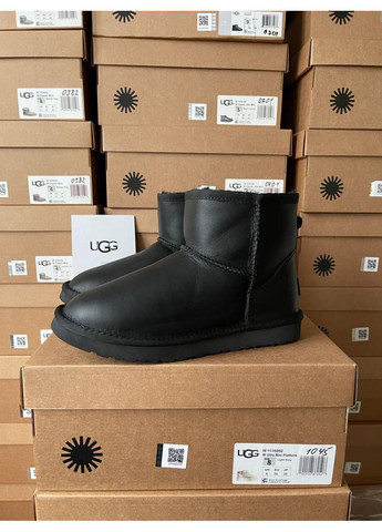 Уггі Чоловічі UGG Classic Mini Black Leather (Шкіра) (366320884)