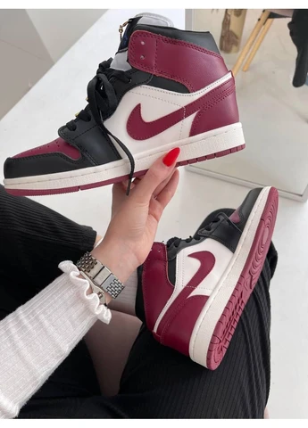 Белые летние кроссовки nike air jordan 1 retro red black white найк аир джордан No Brand