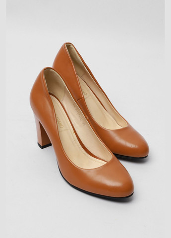 Туфли женские коричневого цвета Let's Shop