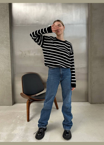 Черный демисезонный женский свитер в полоску пуловер FINO Mode