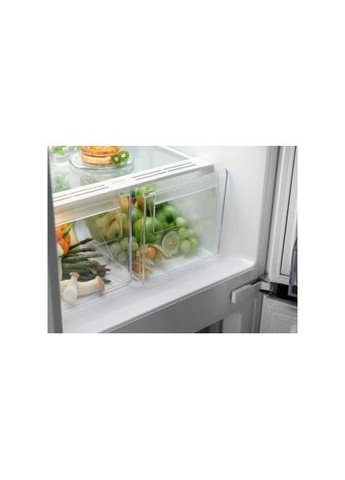 Холодильник с морозильной камерой RNT6TE19S Electrolux