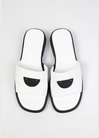 Белые шлепанци Benito