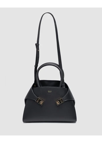 Черные всесезонные 💎 ferragamo hug handbag m in black Vakko